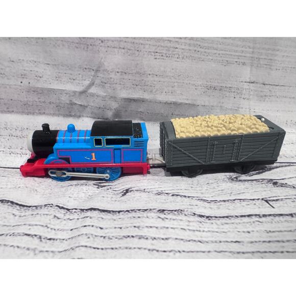 Thomas the Train Trackmaster - Picture 1 of 5
